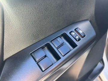 Toyota RAV4 IV MPV Facelifting 2.5 Hybrid 197KM 2017 Toyota RAV4 Toyota RAV 4 IV XENONYLEDYKamera cofania Bezwypadkowa 2.5, zdjęcie 26