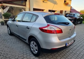 Renault Megane II Sedan 1.6 16V 110KM 2009 Renault Megane Renault Megane Renault Megane 1.6I 110PS Zadbane 1.6 Benzyna, zdjęcie 7