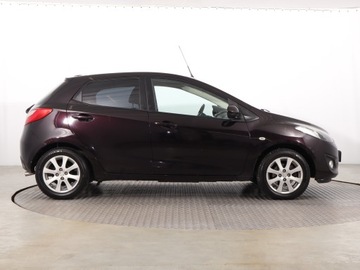 Mazda 2 II Hatchback 5d Facelifting 1.3 MZR 84KM 2012 Mazda 2 1.3 i, Klima, Klimatronic, zdjęcie 5