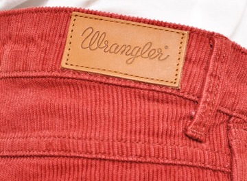 WRANGLER spodenki sztruks BOYFRIEND SHOR XS