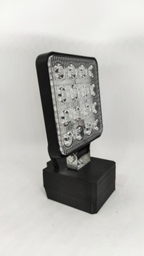 Фонарик аккумуляторный LUX Tools 20V