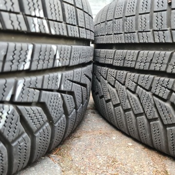 ZIMNÍ 235/40 R18 MERCEDES W203 W204 AUDI A4 A6 TT VW PASSAT SUPERB OCTAVIA