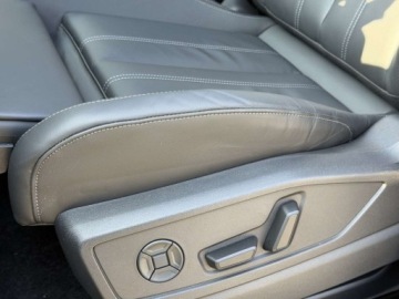 Audi 2025 AUDI Q5 TDI quattro S line Sportback Suv 2.0 (204KM) 2025, zdjęcie 5