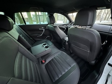 Opel Insignia I Country Tourer 2.0 CDTI Ecotec 170KM 2016 Opel Insignia OPC COSMO 2.0 CDTI 170 KM Navi Alu19, zdjęcie 30