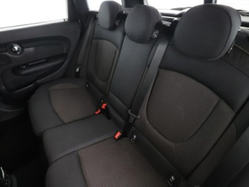 Mini Clubman F54 Kombi 1.5 102KM 2020 Mini Clubman Automat Pepper Klimatronik Tempomat, zdjęcie 16