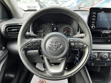 Toyota Yaris IV Hatchback 1.0 VVT-i 72KM 2022 Toyota Yaris 1.0 VVTi - Gaz/ Radar / Asystent Pasa, zdjęcie 19