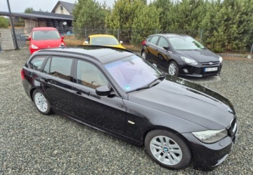 BMW Seria 3 E90-91-92-93 Touring E91 2.0 318d 143KM 2010 BMW Seria 3 2,0 143 KM M-Pakiet Nowy Rozrzad Kamera PDC Xenon Navi, zdjęcie 22