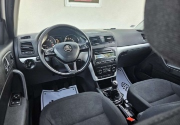 Skoda Yeti Outdoor 2.0 TDI 110KM 2014 Skoda Yeti LIFT Sliczna 2.0 TDI 110KM Bogata Wersja ORYGINAL Zadbany 2015r, zdjęcie 20