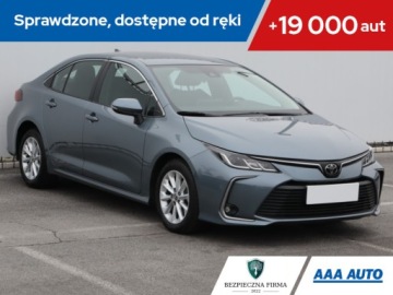 Toyota Corolla XII Sedan 1.5 VVT-i 125KM 2022 Toyota Corolla 1.5 VVT-i, Salon Polska