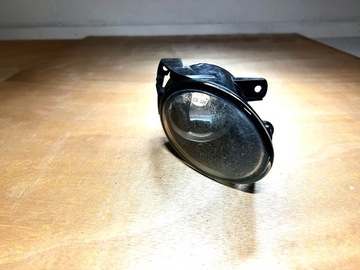 VW PASSAT B6 LAMPA ŚWIATŁO PRZECIWMGIELNE PRZÓD PRAWY