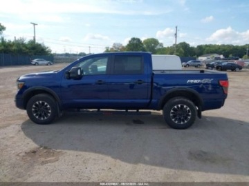 Nissan Titan 2023 Nissan Titan 2023 Nissan Titan 4x4 Crew Cab PRO-4X 5.6 Benzyna 400KM, zdjęcie 3