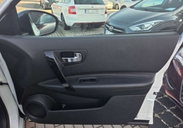 Nissan Qashqai I Crossover Facelifting  1.6 dCi 130KM 2013 Nissan Qashqai 1.6dCi 130KM 6bieg Kamera 360 Navi Temp Panorama Oplaty Gwa, zdjęcie 12