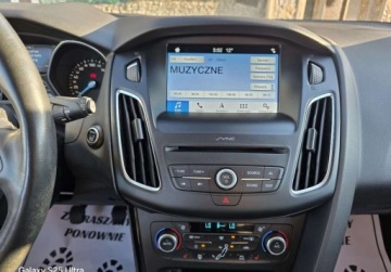 Ford Focus III Kombi Facelifting 1.0 EcoBoost 125KM 2017 Ford Focus Super Stan NAVI - Kamera - 114 Tkm - Zarejstrowany 125KM, zdjęcie 9