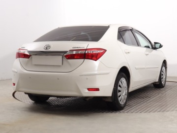 Toyota Corolla XI Sedan 1.6 Valvematic 132KM 2015 Toyota Corolla 1.6 Valvematic, Salon Polska, zdjęcie 4