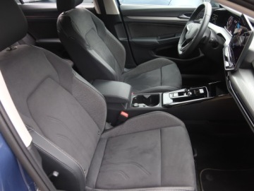 Volkswagen Golf VIII 2025 VW Golf 1.5 eTSI, Salon Polska, 1. Właściciel, zdjęcie 8