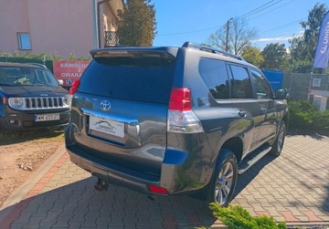 Toyota Land Cruiser IV 3.0 D-4D 173KM 2010 Toyota Land Cruiser Salon POLSKA GWARANCJA Super stan Zobacz 3.0 Diesel, zdjęcie 1