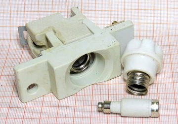 Gniazdo bezpiecznika 63A 400V [A]