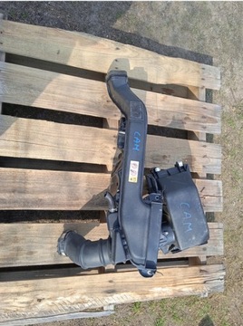 TOYOTA CAMRY 18/23 POUZDRO FILTRU VZDUCHU HYBRID