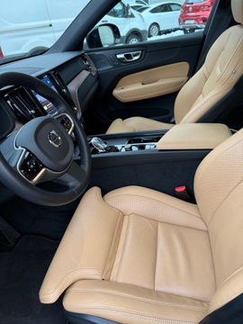 Volvo XC60 II 2025 DEMO DEALERA VOLVO XC60 B5 ULTRA, zdjęcie 9