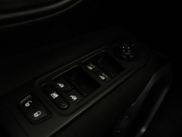 Jeep Renegade SUV 1.4 MultiAir 140KM 2017 Jeep Renegade automat navi grzane fotele klima, zdjęcie 28