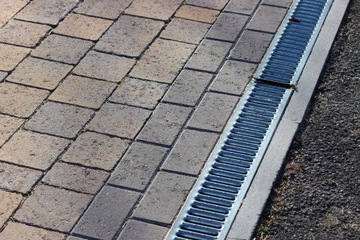 КАНАЛЬНАЯ Решетка Сливная Линейный дренаж здания 1,5Т 10м лента + ЗАБРУГА