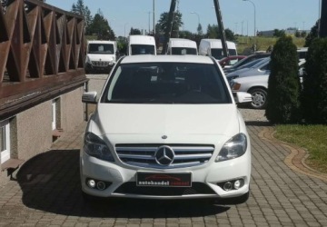 Mercedes Klasa B W246 Sports Tourer 180 BlueEFFICIENCY 122KM 2012 Mercedes-Benz Klasa B Mercedes-Benz Klasa B 180 Edition 1.6 Benzyna 122KM, zdjęcie 5