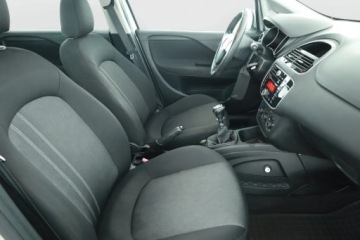 Fiat Punto Punto 2012 Hatchback 3d 1.2 8v 69KM 2014 Fiat Punto 1.2, Salon Polska, Klima ,Bezkolizyjny, zdjęcie 6