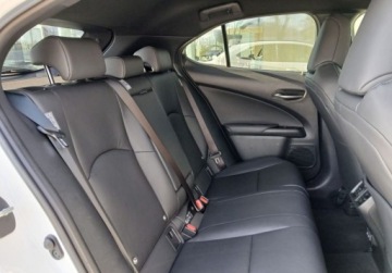 Lexus UX Crossover 250h 184KM 2022 Lexus UX UX 250h F Sport Design FV23 Salon PL Serwis ASO 1 wl., zdjęcie 28