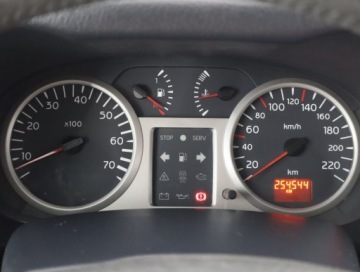 Renault Clio II Hatchback 1.2 i 16V 75KM 2003 Renault Clio 1.2 16V, zdjęcie 10