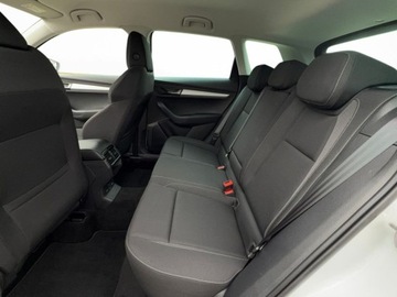Skoda Karoq Crossover Facelifting 1.5 TSI ACT 150KM 2024 Skoda Karoq tempomat, pakiet winter, czujniki parkowania 1.5 Benzyna 150KM, zdjęcie 21