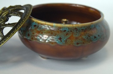 Ceramiczna kadzielnica z ażurową pokrywą brązowo - niebieska + uchwyt
