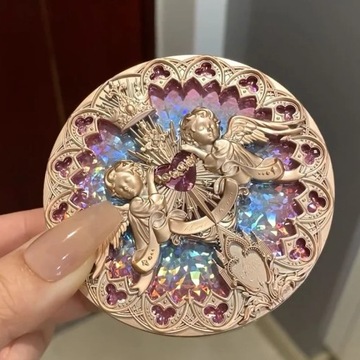Румяна с рельефным тиснением Flower Knows Swan Angel и осветляющая пудра