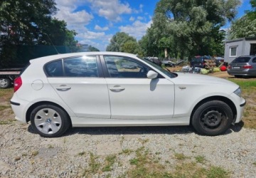 BMW Seria 1 E81/E87 2009 BMW Seria 1 BMW Seria 1 116i 2.0 Benzyna 122KM, zdjęcie 10