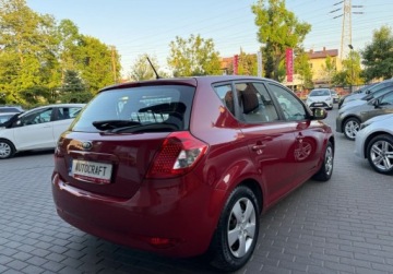 Kia Ceed I Hatchback 1.4 109KM 2009 Kia Ceed Salon Polska Klimatyzacja 1.4 Benzyna 109KM, zdjęcie 22