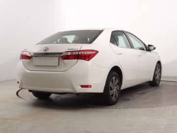 Toyota Corolla XI Sedan 1.4 D-4D 90KM 2015 Toyota Corolla 1.4 D-4D, Salon Polska, Klima, zdjęcie 4