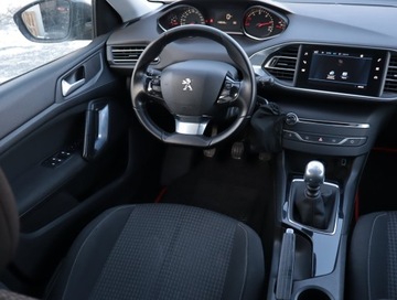 Peugeot 308 II SW Facelifting 1.5 BlueHDI 130KM 2018 Peugeot 308 1.5 BlueHDi, Salon Polska, Serwis ASO, zdjęcie 6