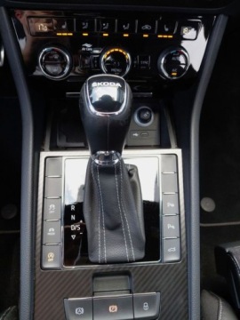 Skoda Superb III Kombi Facelifting 2.0 TDI SCR 200KM 2022 Skoda Superb 2.0TDI 200KM Sportline DSG SerwisASO Acc Dcc Matrix Virtual H, zdjęcie 17