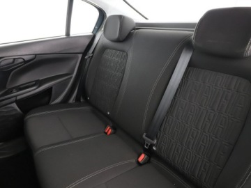 Fiat Tipo II Sedan Facelifting 1.6 MultiJet 130KM 2024 Fiat Tipo klimatyzacja navi kamera cofania, zdjęcie 16