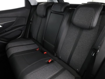 Peugeot 3008 II Plug-In Hybrid HYbrid 225 PHEV 225KM 2020 Peugeot 3008 PHEV automat półskóra virtual, zdjęcie 17