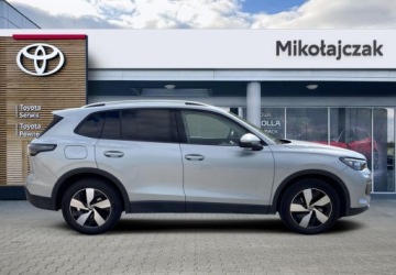 Volkswagen Tiguan II SUV Facelifting 1.5 TSI 150KM 2024 Volkswagen Tiguan 1.5 TSI EVO Elegance DSG Salon PL ASO 1.5 Benzyna 150KM, zdjęcie 9
