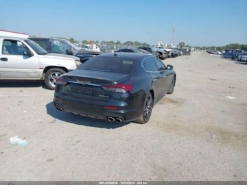 Maserati Quattroporte II 2022 Maserati Quattroporte Modena, 2022r., 3.0L 3.0 Benzyna 424KM, zdjęcie 7
