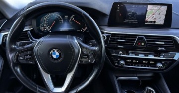 BMW Seria 5 G30-G31 Limuzyna 520d 190KM 2017 BMW Seria 5 SalonPL Luxury Line Display Key LED Nawigacja Kamera Tempomat, zdjęcie 14