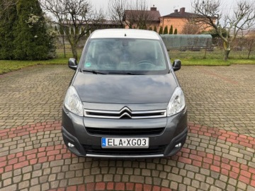 Citroen Berlingo II Combi Facelifting 2015 1.6 BlueHDi 100KM 2015 Citroen Berlingo Citroen Berlingo II (2008 - 2018) 1.6 1.6 Diesel 99KM, zdjęcie 9