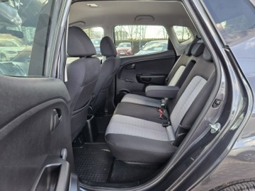 Kia Venga Mikrovan Facelifting 1.4 DOHC 90KM 2016 Kia Venga 1,4 benzyna 90KM zarejestrowany, zdjęcie 5