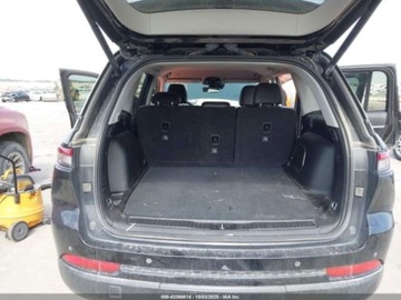 Jeep Grand Cherokee V 2023 Jeep Grand Cherokee JEEP GRAND CHEROKEE LIMITED 3.6 Benzyna 293KM, zdjęcie 9