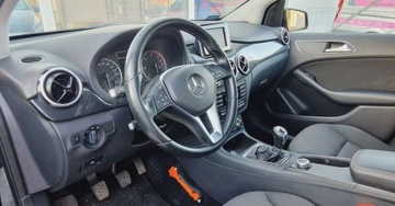 Mercedes Klasa B W246 Sports Tourer 200 CDI BlueEFFICIENCY 136KM 2012 Mercedes-Benz Klasa B B200 CDI 136KM Podgrzewane fotele 1.8 Diesel 136KM, zdjęcie 14