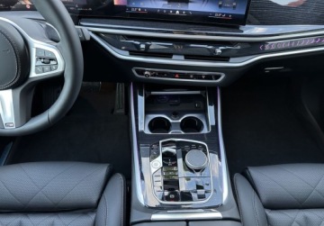 BMW X5 G05 SUV Facelifting 3.0 30d 298KM 2025 BMW X5 xDrive30d, Pneumatyka, Panorama, 22 cale, Hak, Comfort PLUS 3.0, zdjęcie 25