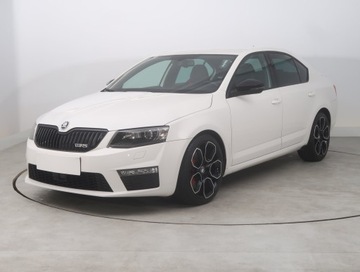 Skoda Octavia III RS 2.0 TSI 220KM 2014 Skoda Octavia RS 2.0 TSI, Skóra, Xenon, Bi-Xenon, zdjęcie 1