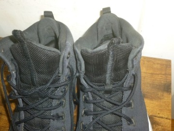 NIKE -R-42.5-IN-LB-27CM