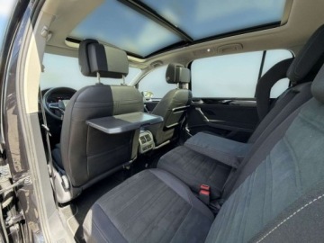 Volkswagen Touran III 1.5 TSI EVO 150KM 2023 Volkswagen Touran Highline Pakiet R-line Panorama 7 miejsc LED TOP Faktura, zdjęcie 30